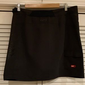 Skirt that cover bike shorts. NWT